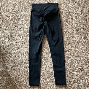 Zyia scrunchy leggings